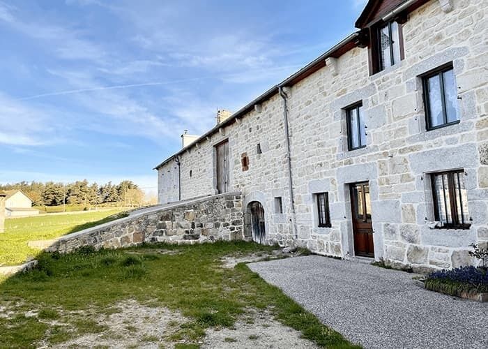 La Croix du Plô - Gîte / Gîte d'étape - Saint-Alban-sur-Limagnole - Lozère- Occitanie